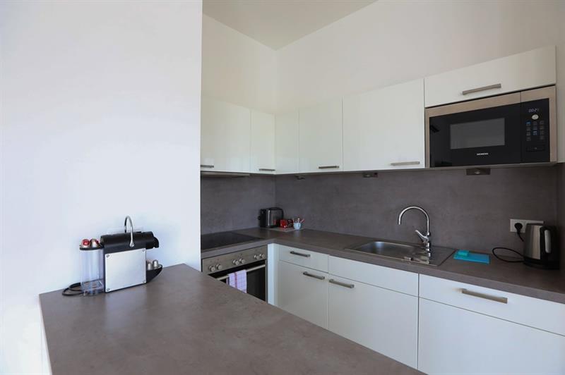 4 Beds And - Contactless Check-in Appartement Wenen